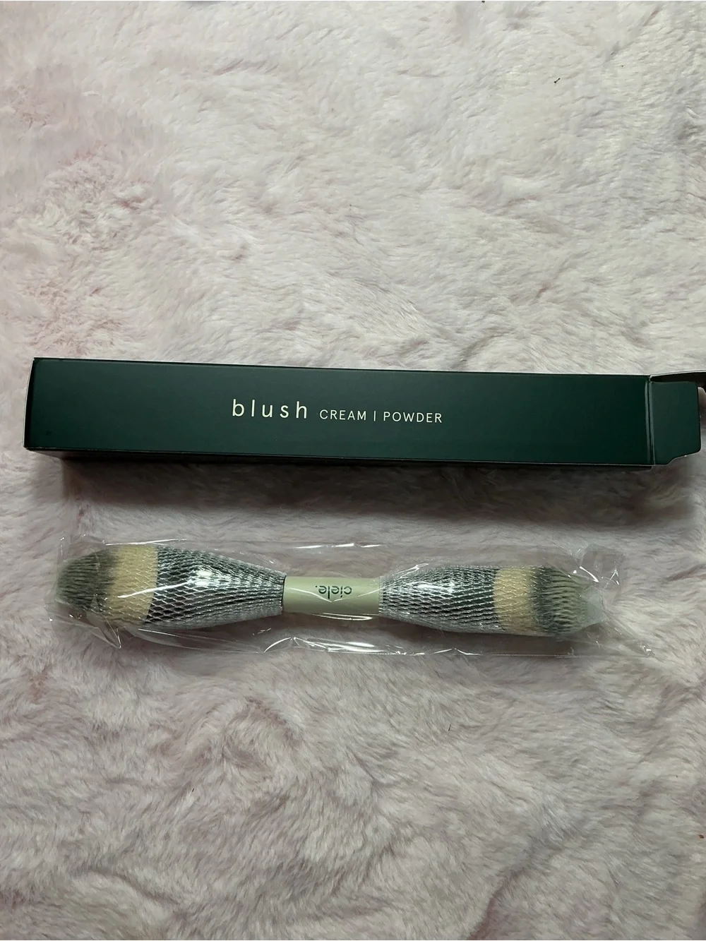 Ciele Dual-Ended Blush Brush - Cream & Black